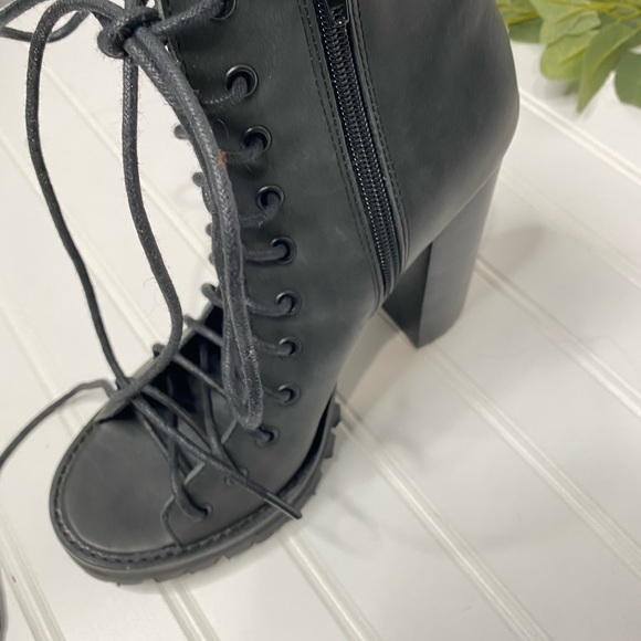 Jeffrey Campbell x FP Palermo Heel - Picture 4 of 5